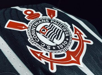 Corinthians ultrapassa Palmeiras na média de público pagante da temporada 2023